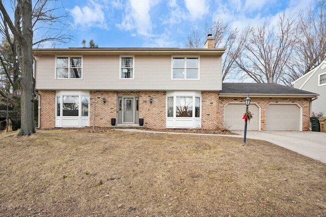 Photo - 310 Yosemite Trail