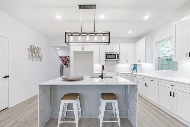 Photo - 7806 Comal St