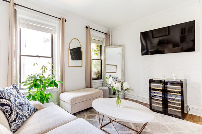 Photo - 177 Waverly Pl Unit FL2-ID1058254P