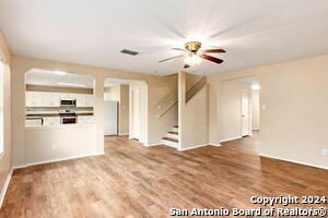 Photo - 216 Willow Crest
