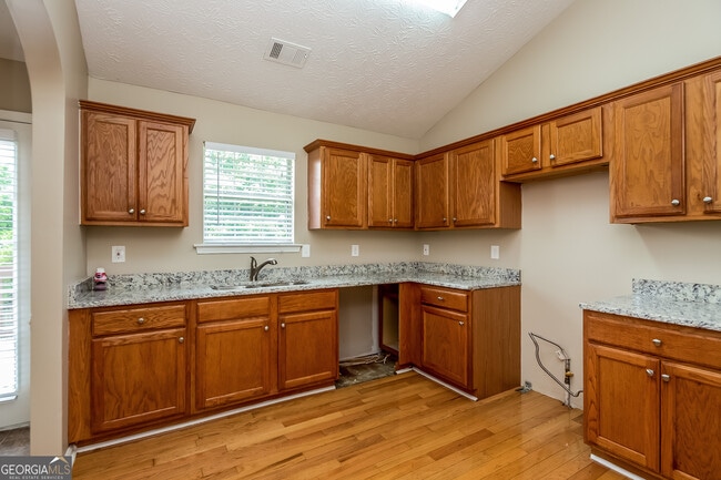 Photo - 3040 Reynolds Run