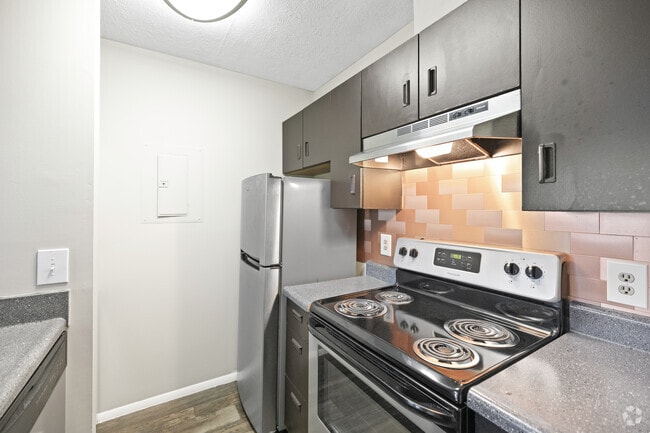 Shorewood Studio Two - Kitchen - Mad River Apartment Homes