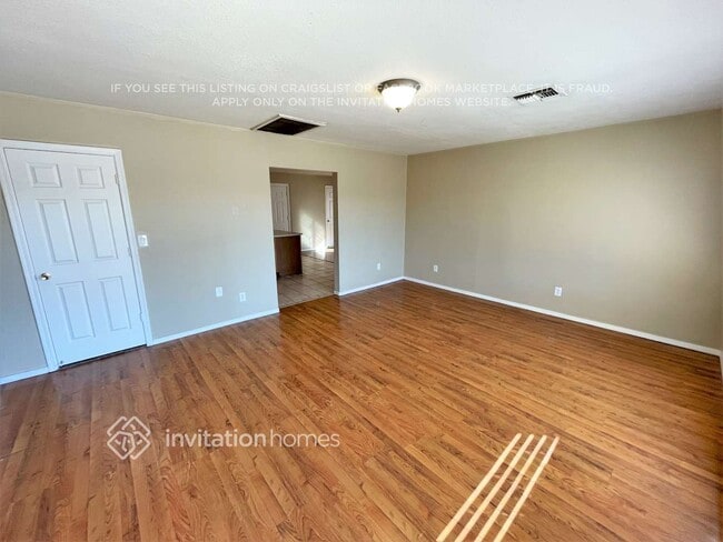 Photo - 6940 W Catalina Dr