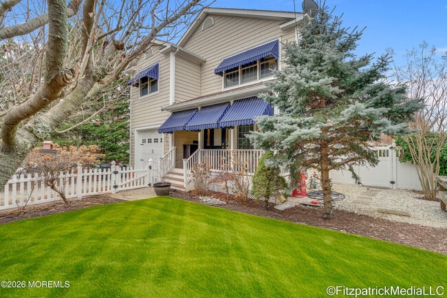 Building Photo - 331 Richmond Ave