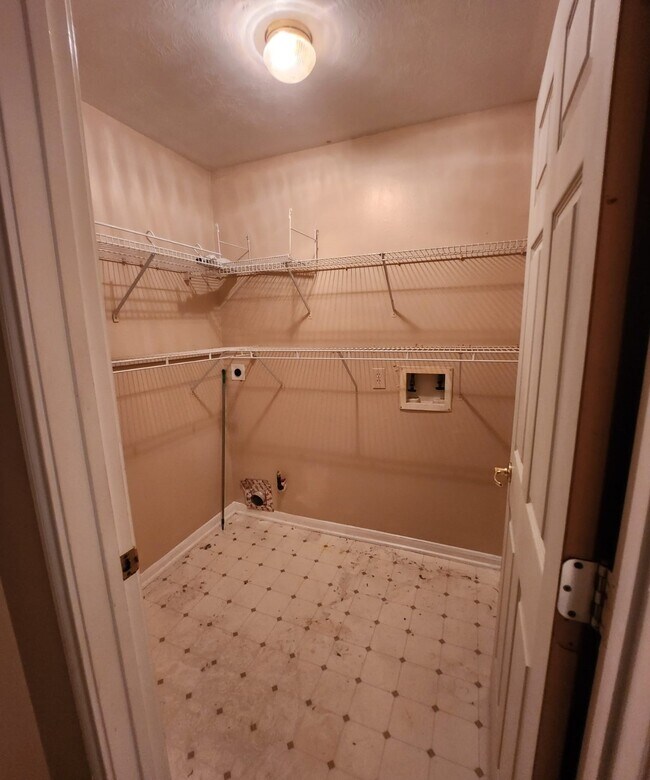 Photo - 2007 Goldspring Ln