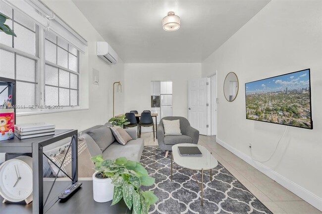 Photo - 709 SW 7th Ave Unit A&B