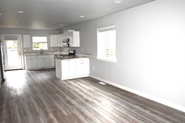 Photo - Spacious Town home.