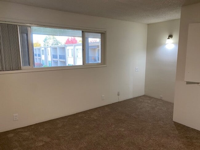 Photo - Southgate Apartments