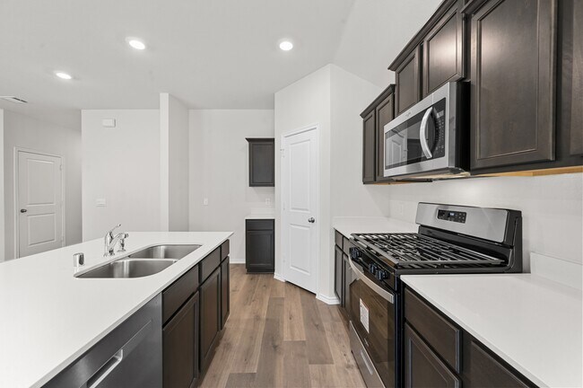 Photo - 2324 Burleson Rd