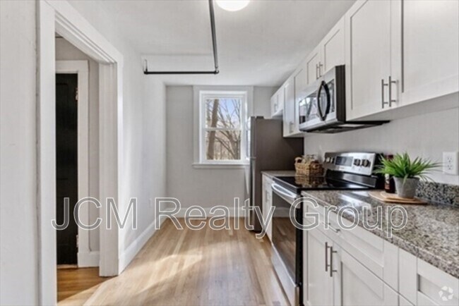 Building Photo - 40 Butler Rd Unit U103/U104/U203 U302/U303 1st  Floor Rental