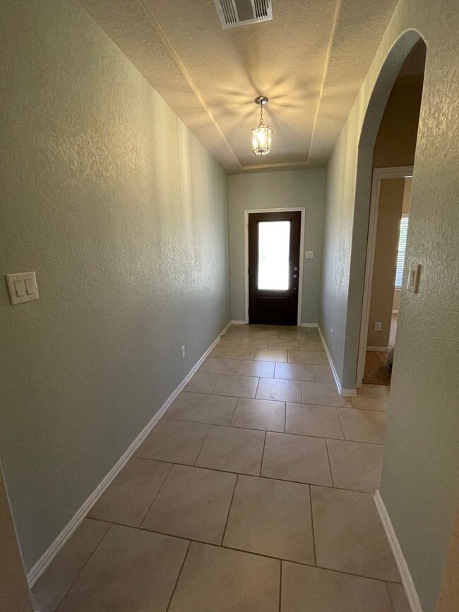 Photo - 4/2 in  a gated community in JOHNSON RANCH NORTH