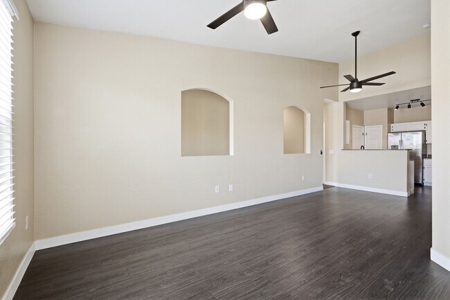Photo - Americana Property Mgmt - Luxury condo 1b - 1b near Summerlin