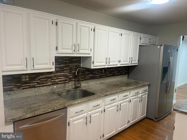 Photo - 14432 Four Chimney Dr