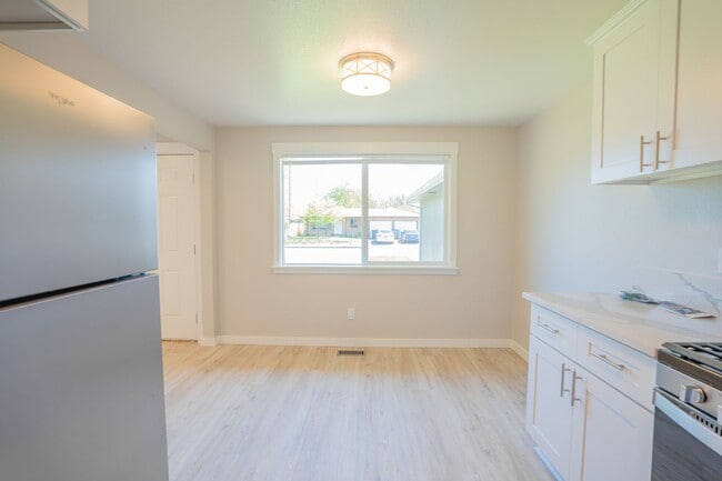 Photo - Newly Remodeled 2 Bedroom!
