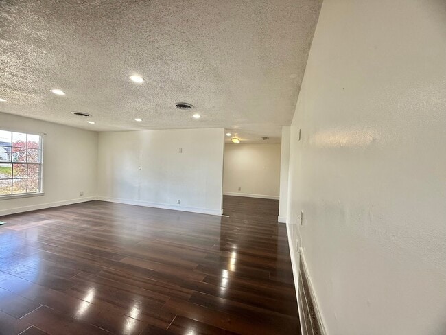Building Photo - 3527 Rosedale St