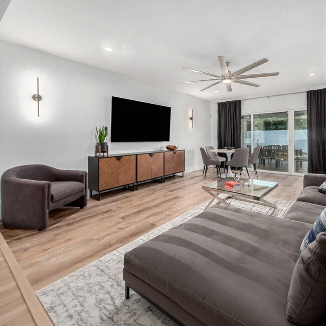 Building Photo - 7730 E Buena Terra Way Unit SI ID1608831P