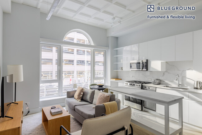 Building Photo - 188 N Wells St Rental