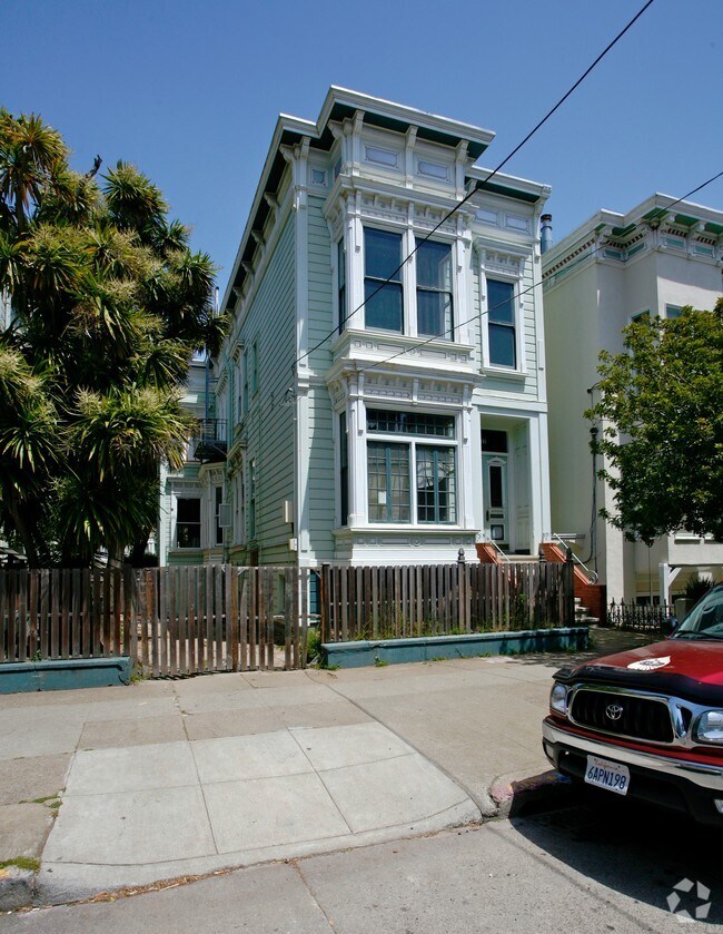 Photo - 1832 Page St