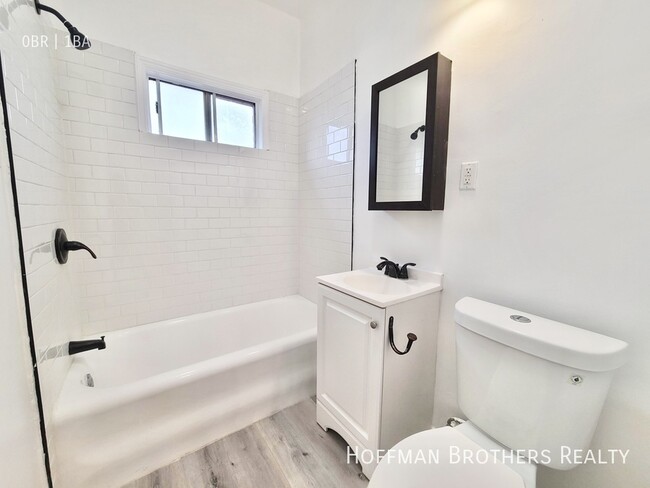 Photo - 2362 W Washington Blvd Unit 201