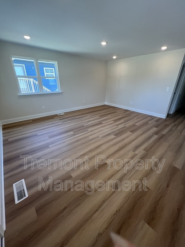 Photo - 1310 E 36th St