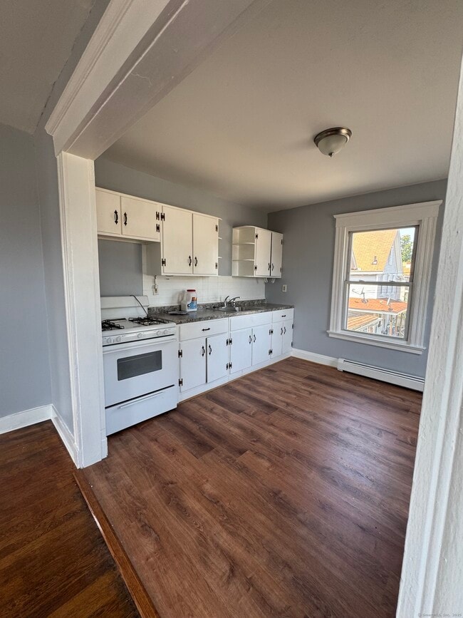 Photo - 760 Washington Ave Unit B1