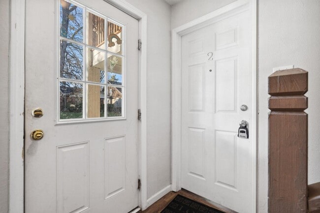 Photo - 2112 Catalpa Dr Unit 2