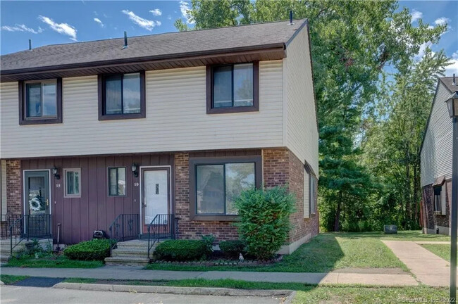 2 Bed 1.5 Bath Condo - 2 Bed 1.5 Bath Condo