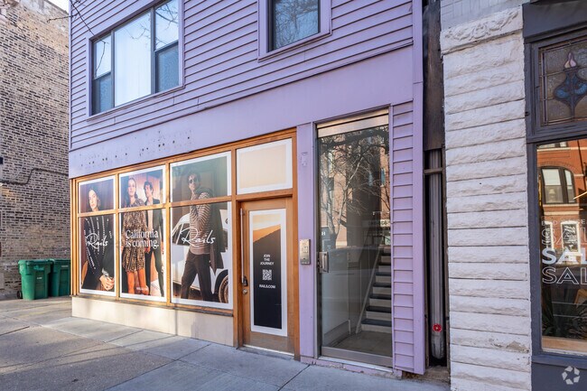 Entrance - 841 W Armitage Ave