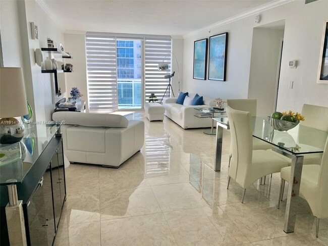 Photo - 3001 S Ocean Dr Unidad 919