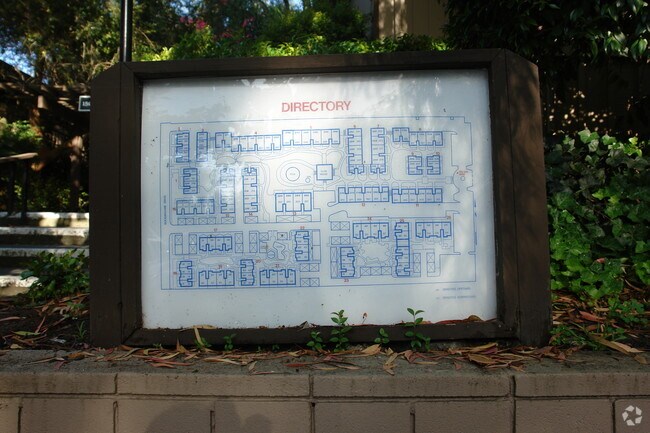 Photo - Vista Del Lago