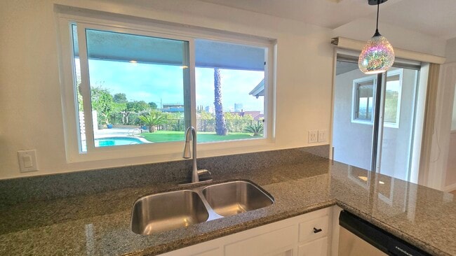 Photo - 3903 Carol Court