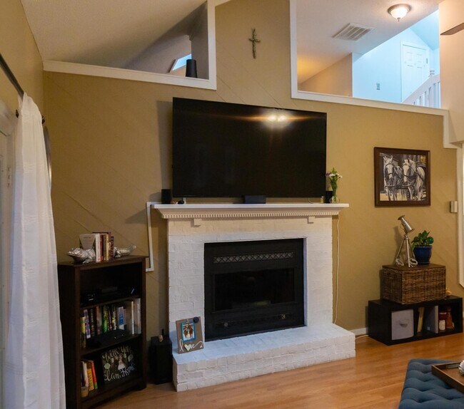 Photo - Lovely Home in Stratford Forest!