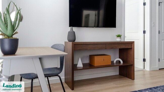 Photo - 650 N Main St Unidad 120