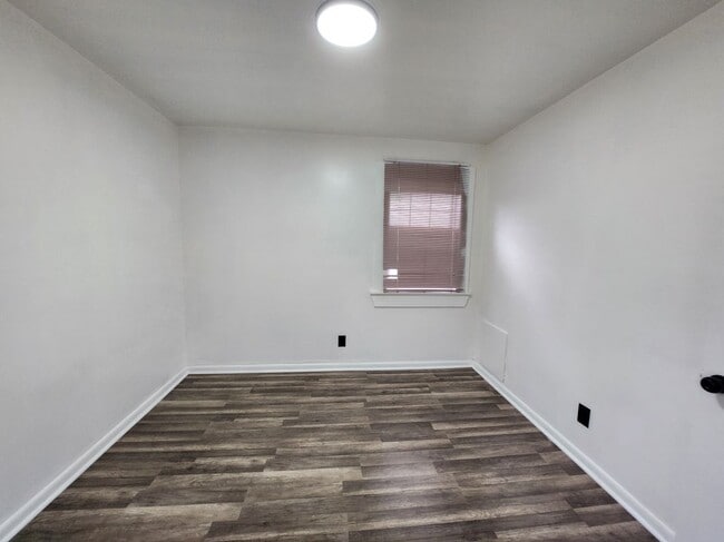 Photo - 3510 Avenue C