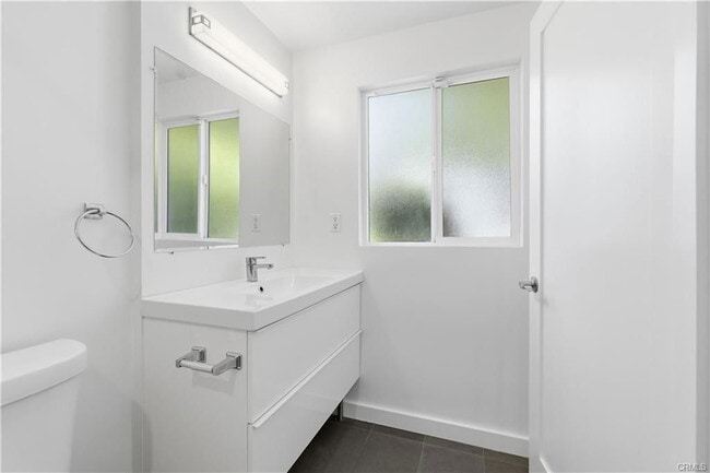 Photo - 22305 Schoolcraft St