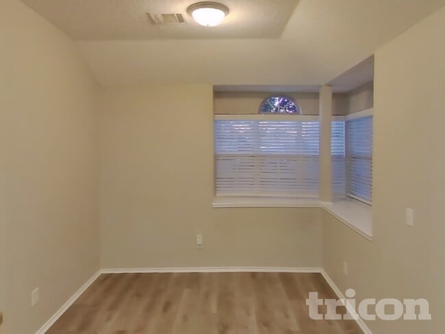 Photo - 5208 Wolverton Ct