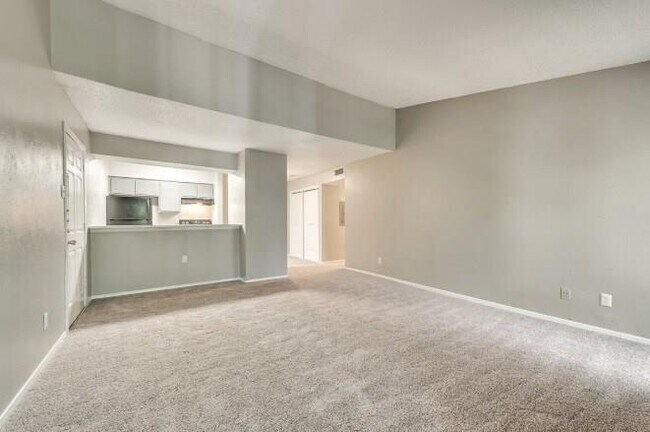 Photo - 9666 Scyene Rd Unidad 108