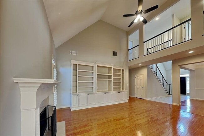 Photo - 1751 Wilkenson Ct NE