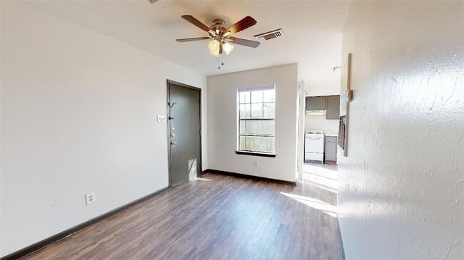 Photo - 725 Peppertree Dr Unit 30