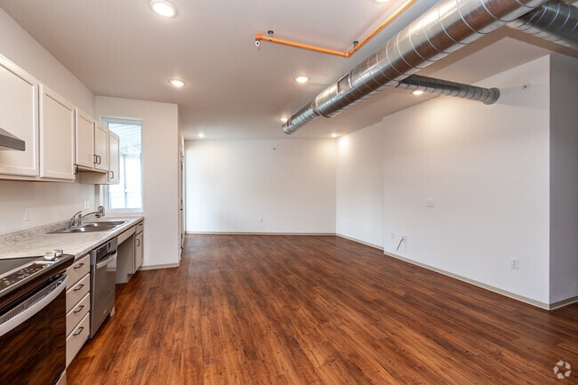 Studio - 500SF - Living Room