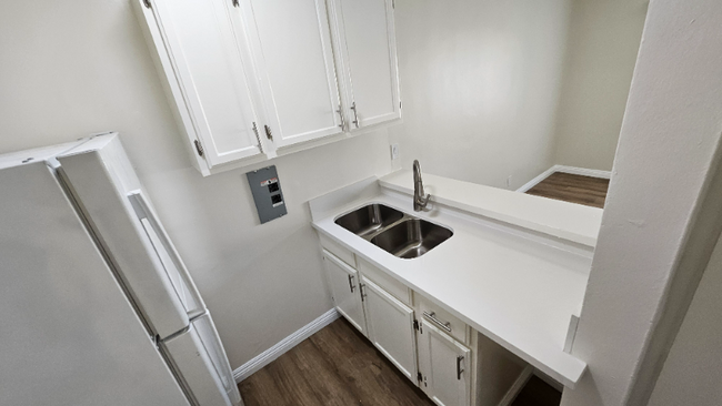 Photo - 14926 Hawthorne Blvd Apartamento Unidad 120