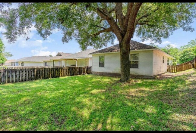 Photo - 2751 Bay Club Dr