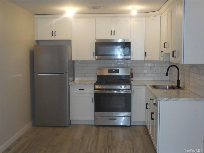 Building Photo - 67 Main St Unit 2B Rental