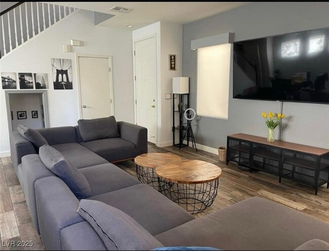 Photo - 5289 Coral Ribbon Ave