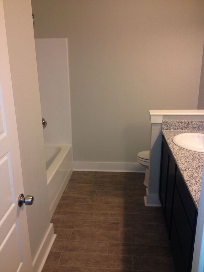 Photo - 2716-2718 Wildwood Dr Unit 2718