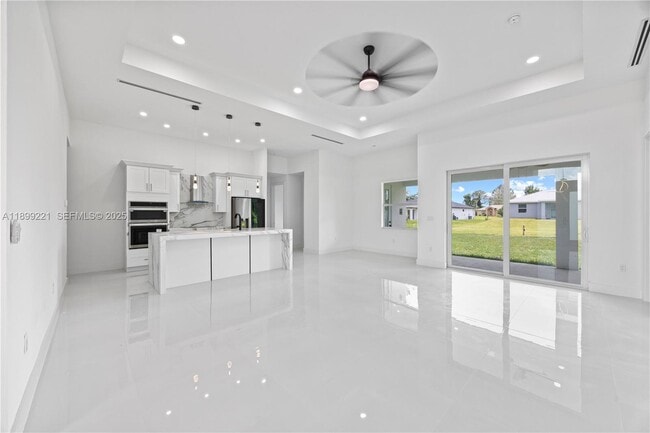 Photo - 3111 W 17th St