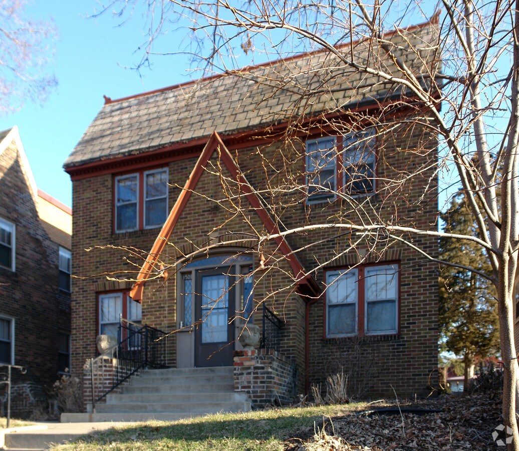 Photo - 1503 St Clair Ave