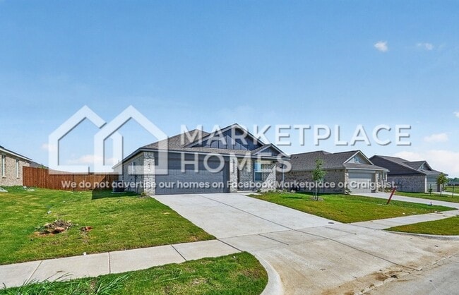 Photo - 648 Marilynn Wy