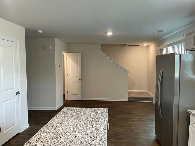 Photo - 440 Delahays Rd