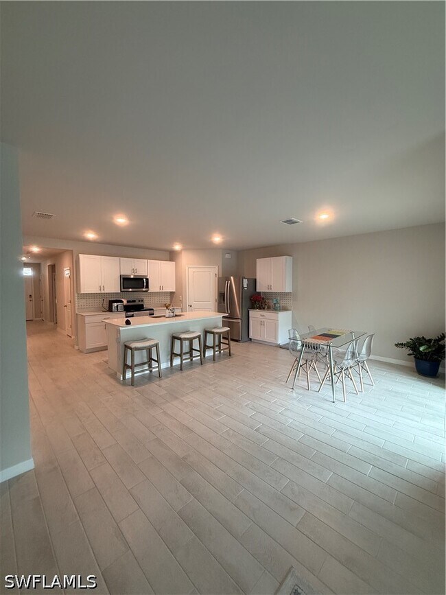 4134 Peaceful River Ln